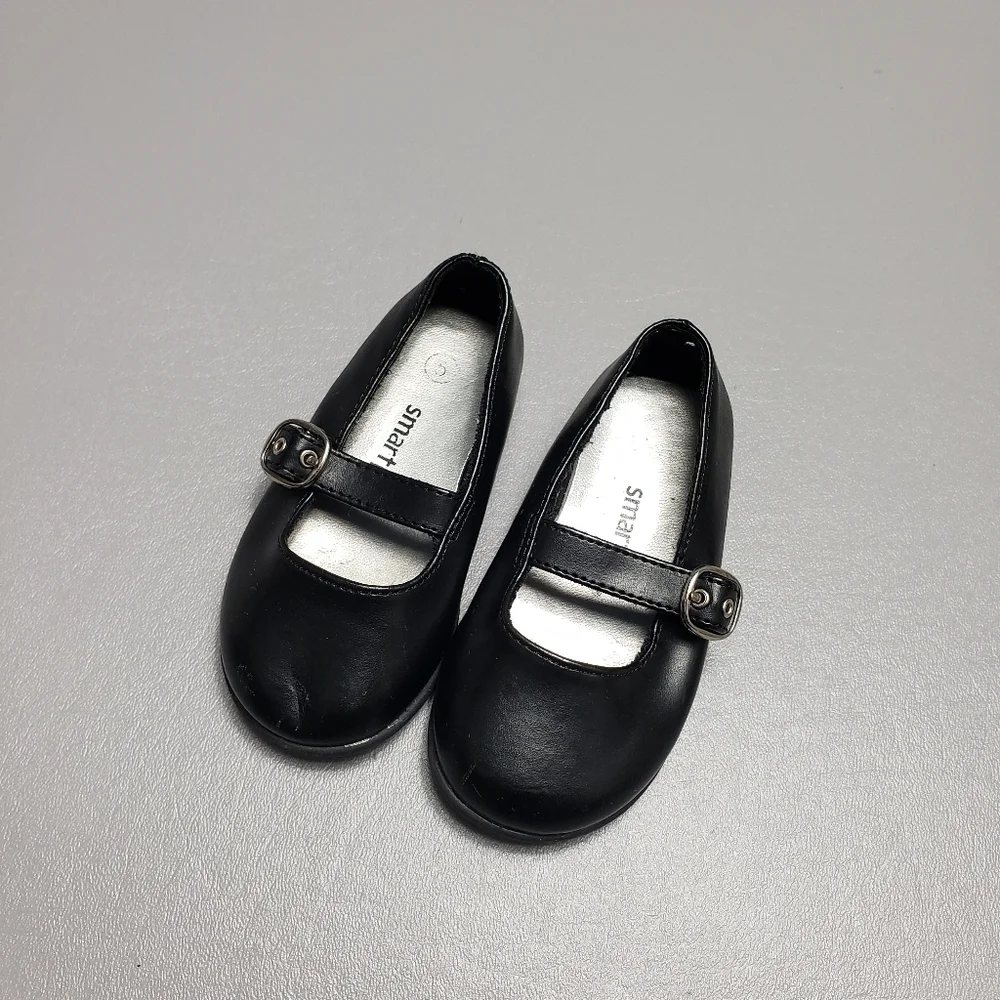 Smart fit little girls dress shoes 5